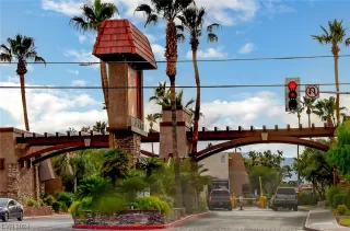 Photo #4: 2558540 Listing