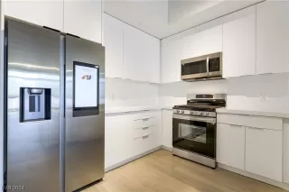 Photo #3: 2558544 Listing