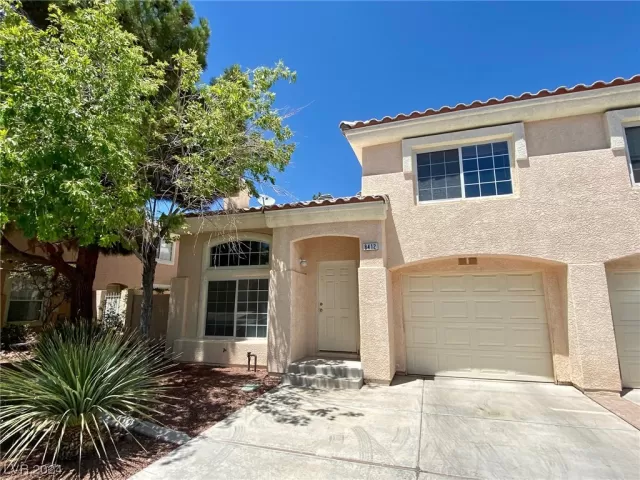 MLS: 2558555 Condo For Sale