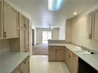 Photo #2: 2558555 Listing 