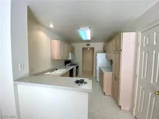 Photo #3: 2558555 Listing 