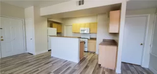 Photo #3: 2558582 Listing 
