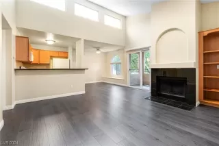 Photo #1: 2558596 Listing 