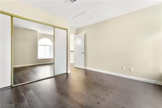 Photo #6: 2558596 Listing 