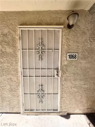 Photo #2: 2558606 Listing 