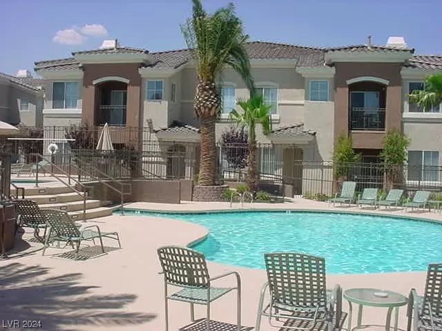 MLS: 2558620 Condo For Sale