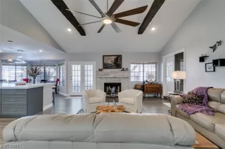 Photo #3: 2558629 Listing 