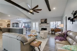 Photo #4: 2558629 Listing 