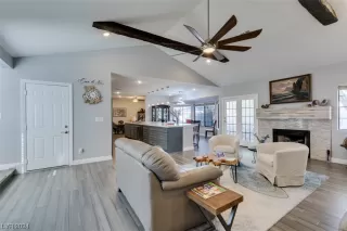 Photo #5: 2558629 Listing 