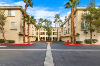 Photo #4: 2558641 Listing