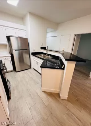 Photo #4: 2558655 Listing 