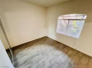 Photo #5: 2558655 Listing 