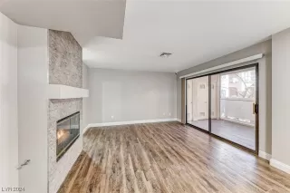 Photo #6: 2558676 Listing