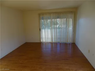 Photo #3: 2558681 Listing 