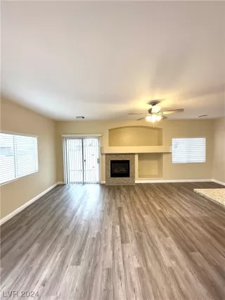 Photo #6: 2558692 Listing 