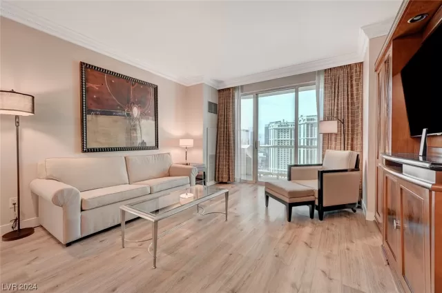 MLS: 2558705 Condo For Sale