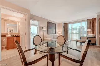 Photo #3: 2558705 Listing 