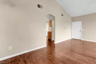 Photo #2: 2558714 Listing 