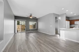 Photo #2: 2558780 Listing 