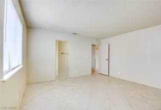 Photo #5: 2558784 Listing 