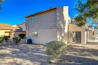 Photo #1: 2558795 Listing 