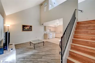 Photo #2: 2558795 Listing 