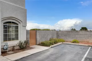 Photo #1: 2558808 Listing 