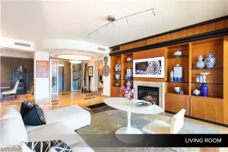 Photo #3: 2558818 Listing