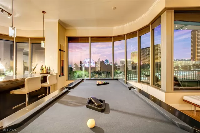 MLS: 2558826 Condo For Sale