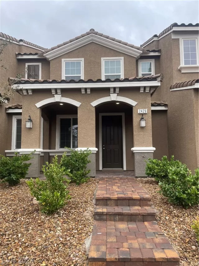 MLS: 2558839 Condo For Sale