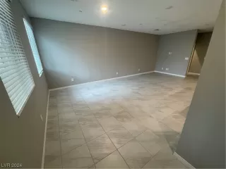 Photo #1: 2558839 Listing 