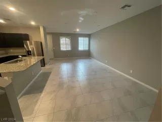 Photo #2: 2558839 Listing 