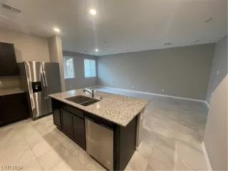 Photo #4: 2558839 Listing 