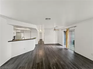 Photo #5: 2558853 Listing 