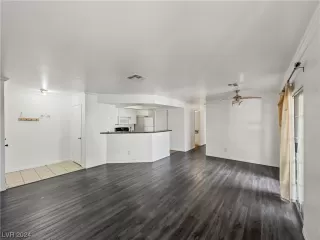 Photo #6: 2558853 Listing 