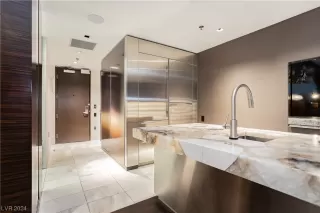 Photo #6: 2558902 Listing 