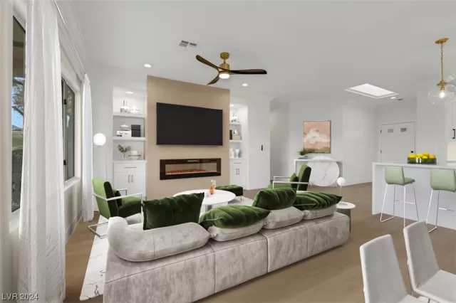 MLS: 2558910 Condo For Sale