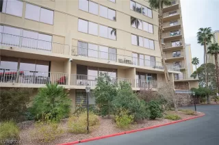 Photo #3: 2558913 Listing 