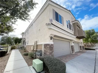 Photo #1: 2558985 Listing 