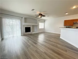 Photo #2: 2558985 Listing 