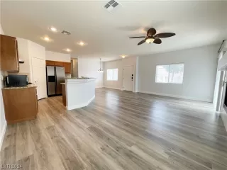 Photo #4: 2558985 Listing 