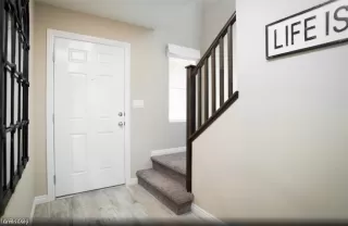 Photo #1: 2558989 Listing 