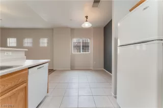 Photo #4: 2559014 Listing 