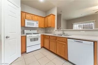 Photo #5: 2559014 Listing 