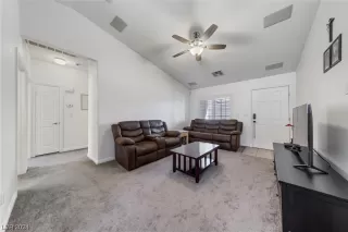 Photo #2: 2559023 Listing 