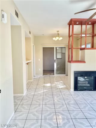 Photo #6: 2559032 Listing 