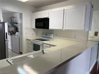 Photo #1: 2559042 Listing