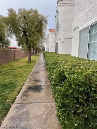 Photo #4: 2559042 Listing