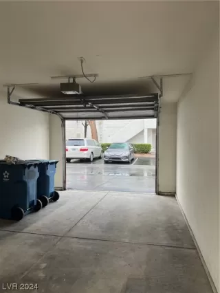 Photo #6: 2559042 Listing