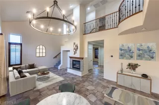 Photo #3: 2559071 Listing